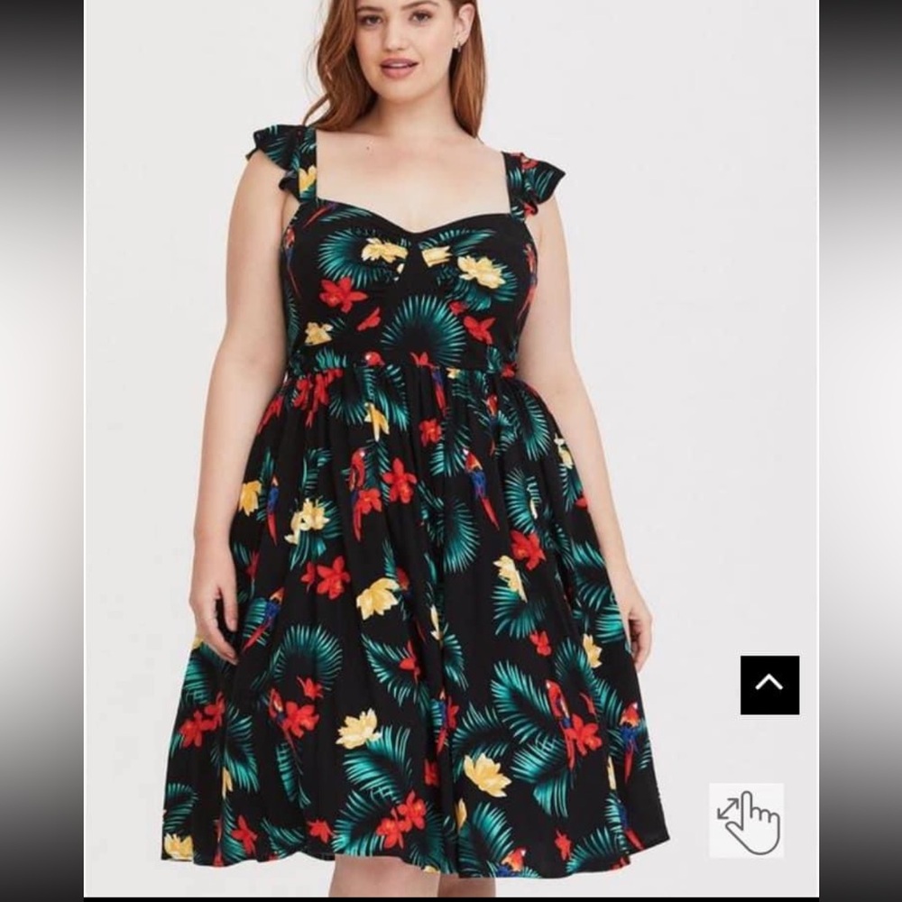 Beautiful tropical dress!